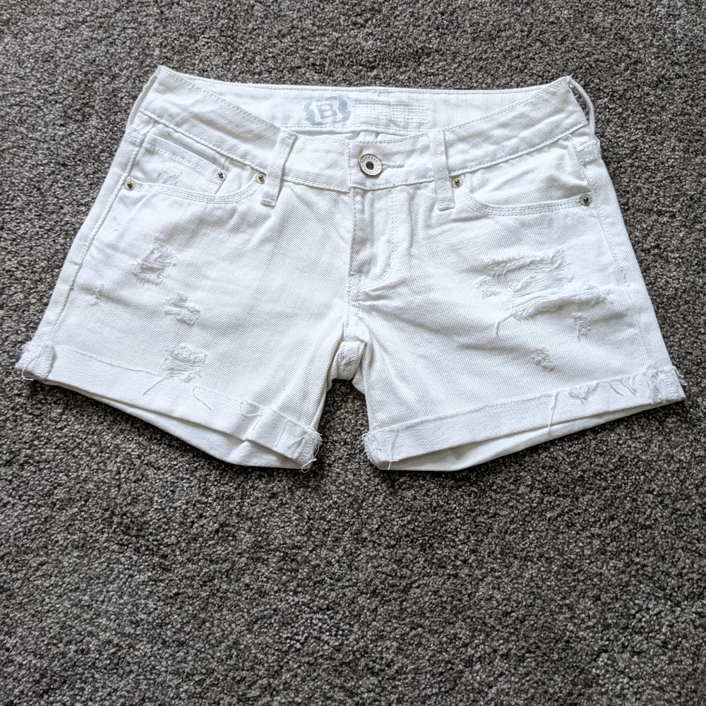 Bullhead white distressed jean shorts